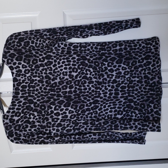 NWOT Mario Serrani Italy Leopard Print Top - Picture 3 of 4